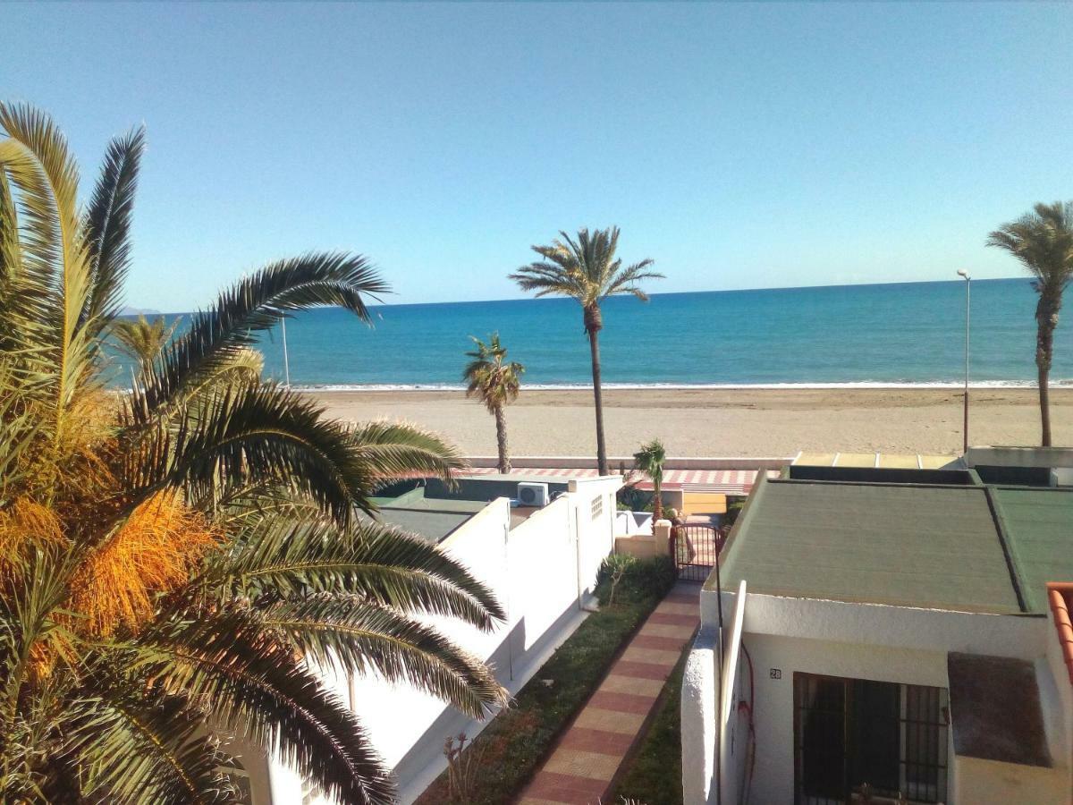 Estudio Frente Al Mar * Roquetas de Mar